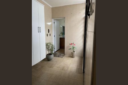 Casa à venda com 210m², 4 quartos e 6 vagas