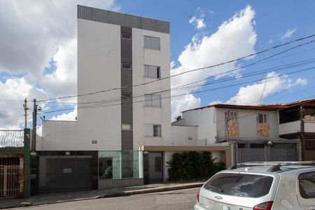 Apartamento à venda com 80m², 3 quartos e 2 vagasFachada