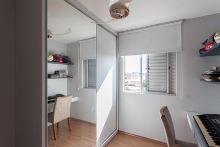Apartamento à venda com 80m², 3 quartos e 2 vagasQuarto 2