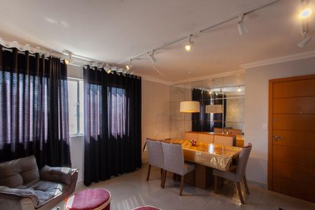 Apartamento à venda com 80m², 3 quartos e 2 vagasSala