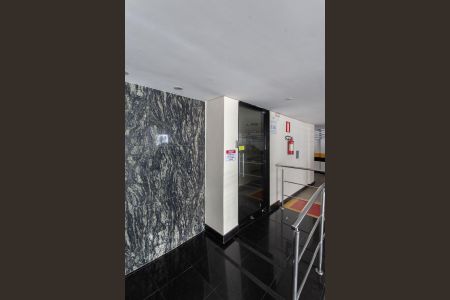 Apartamento à venda com 80m², 3 quartos e 2 vagasEntrada