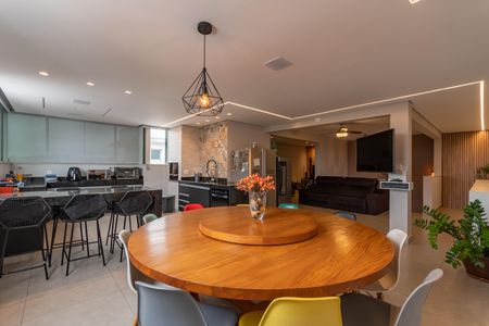 Apartamento à venda com 183m², 3 quartos e 2 vagasSala de jantar