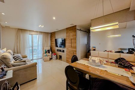 Apartamento à venda com 75m², 2 quartos e 2 vagasSala