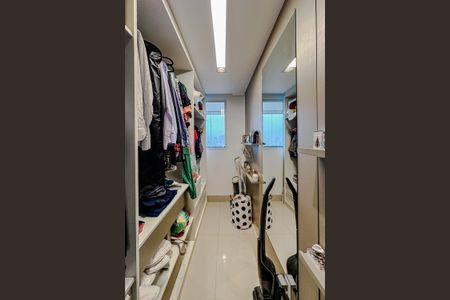 Apartamento à venda com 75m², 2 quartos e 2 vagasQuarto 3