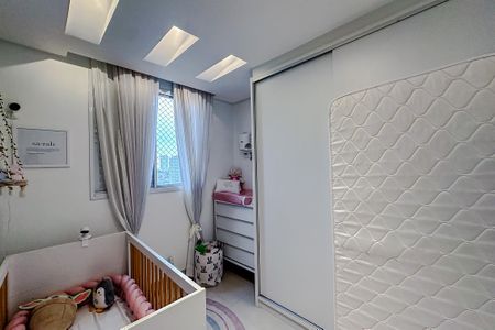 Apartamento à venda com 75m², 2 quartos e 2 vagasQuarto 2
