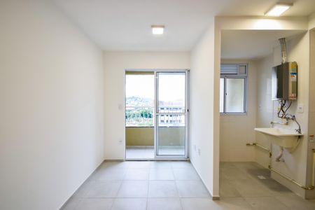 Apartamento à venda com 42m², 2 quartos e 1 vagaSala/Cozinha