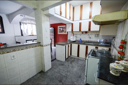 Apartamento à venda com 570m², 4 quartos e sem vagaCozinha