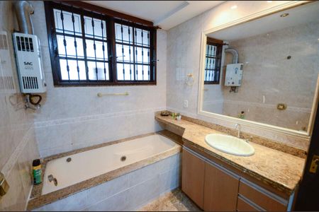 Apartamento à venda com 570m², 4 quartos e sem vagaBanheiro Social