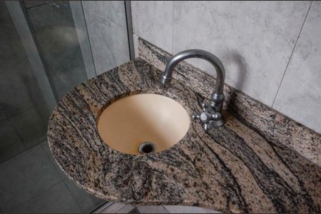 Apartamento à venda com 570m², 4 quartos e sem vagaBanheiro da Suíte 2