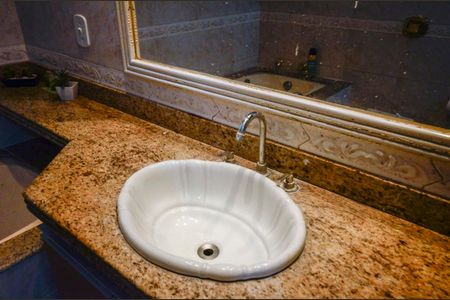 Apartamento à venda com 570m², 4 quartos e sem vagaBanheiro Social