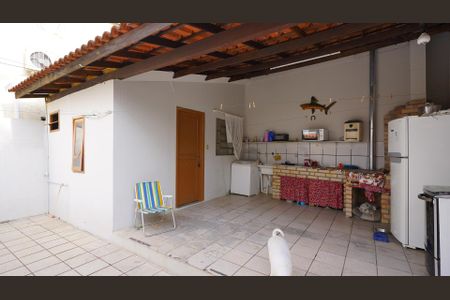 Casa para alugar com 210m², 4 quartos e 2 vagasEdícula