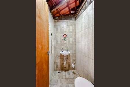 Casa à venda com 290m², 3 quartos e 3 vagasBanheiro da Área externa