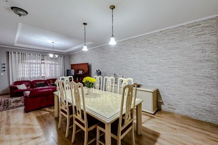 Casa à venda com 290m², 3 quartos e 3 vagasSala