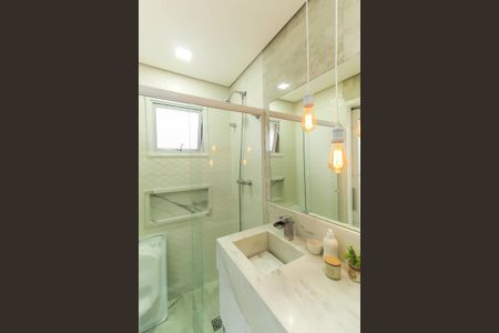 Casa de condomínio à venda com 240m², 3 quartos e 3 vagasBanheiro da Suíte 1