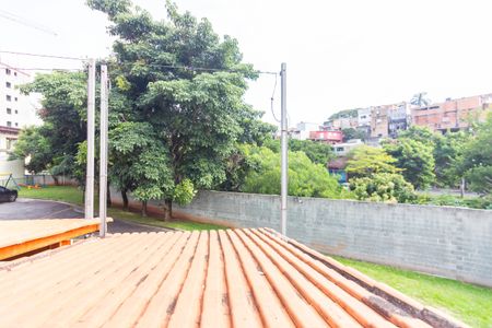 Casa de condomínio à venda com 147m², 2 quartos e 1 vagaVista 