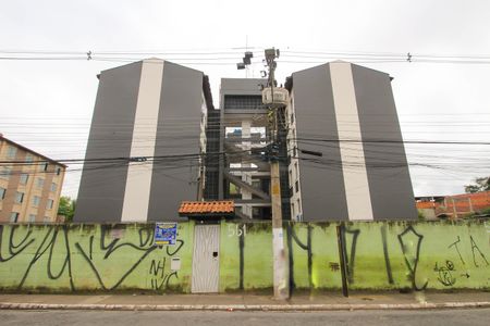 Apartamento à venda com 45m², 2 quartos e 2 vagas Apartamento à venda com 45m², 2 quartos e 2 vagasFachada