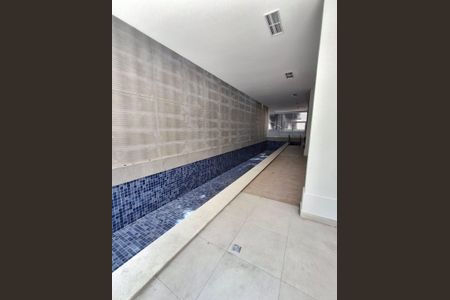 Studio à venda com 34m², 1 quarto e sem vaga Studio à venda com 34m², 1 quarto e sem vagaÁrea comum - Piscina