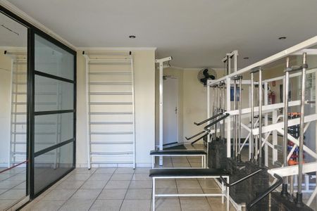 Apartamento para alugar com 72m², 2 quartos e 1 vagaÁrea de Lazer