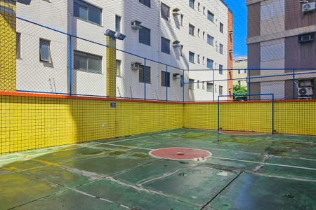 Apartamento para alugar com 72m², 2 quartos e 1 vagaÁrea de Lazer