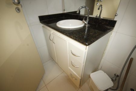 Casa à venda com 370m², 4 quartos e 4 vagasbanheiro 1