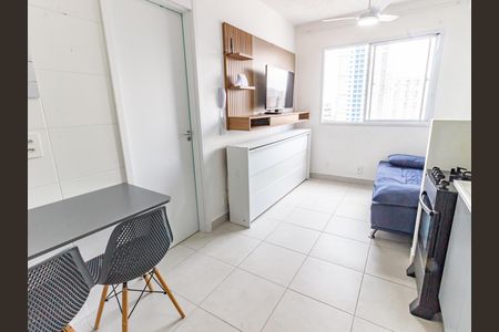 Apartamento para alugar com 25m², 1 quarto e sem vaga Apartamento para alugar com 25m², 1 quarto e sem vagaSala/Cozinha