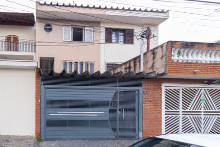 Casa à venda com 140m², 3 quartos e 3 vagasFachada