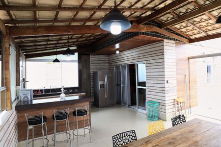 Apartamento à venda com 180m², 3 quartos e 2 vagas Apartamento à venda com 180m², 3 quartos e 2 vagasCobertura