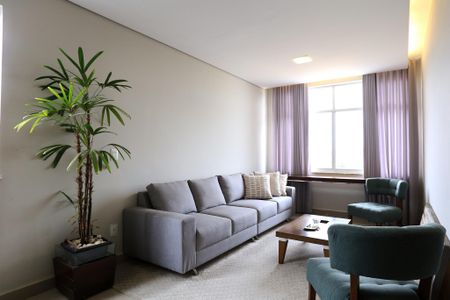 Apartamento à venda com 180m², 3 quartos e 2 vagas Apartamento à venda com 180m², 3 quartos e 2 vagasSala