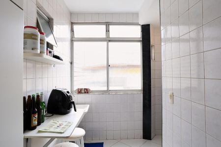 Apartamento à venda com 180m², 3 quartos e 2 vagas Apartamento à venda com 180m², 3 quartos e 2 vagasÁrea de Serviço