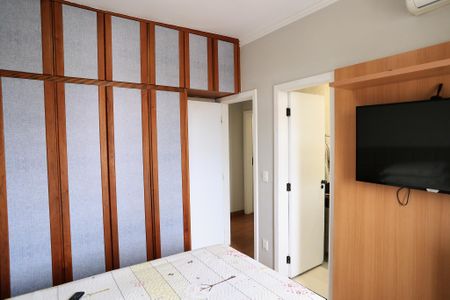 Apartamento à venda com 180m², 3 quartos e 2 vagas Apartamento à venda com 180m², 3 quartos e 2 vagasQuarto