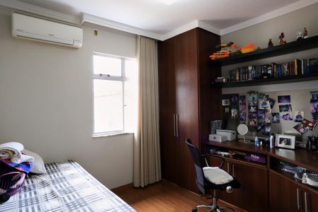 Apartamento à venda com 180m², 3 quartos e 2 vagas Apartamento à venda com 180m², 3 quartos e 2 vagasQuarto 3