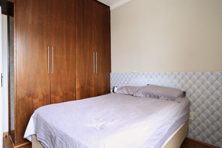 Apartamento à venda com 180m², 3 quartos e 2 vagas Apartamento à venda com 180m², 3 quartos e 2 vagasQuarto 2
