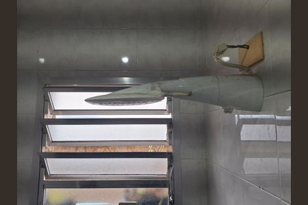 Casa à venda com 331m², 2 quartos e 9 vagas Casa à venda com 331m², 2 quartos e 9 vagasBanheiro