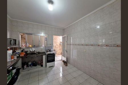 Casa à venda com 331m², 2 quartos e 9 vagas Casa à venda com 331m², 2 quartos e 9 vagasCozinha