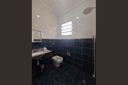 Casa à venda com 331m², 2 quartos e 9 vagas Casa à venda com 331m², 2 quartos e 9 vagasBanheiro 2