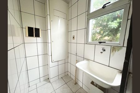 Apartamento à venda com 47m², 2 quartos e 1 vaga Apartamento à venda com 47m², 2 quartos e 1 vagaBanheiro Social