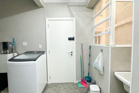 Apartamento à venda com 97m², 2 quartos e 1 vaga Apartamento à venda com 97m², 2 quartos e 1 vagaÁrea de Serviço