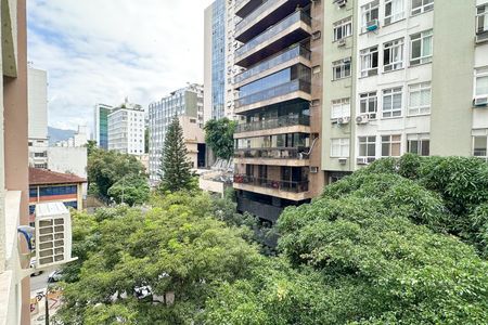 Apartamento à venda com 97m², 2 quartos e 1 vaga Apartamento à venda com 97m², 2 quartos e 1 vagaVista Sala