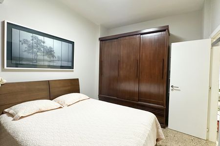 Apartamento à venda com 97m², 2 quartos e 1 vaga Apartamento à venda com 97m², 2 quartos e 1 vagaQuarto 02