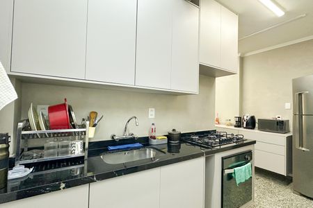 Apartamento à venda com 97m², 2 quartos e 1 vaga Apartamento à venda com 97m², 2 quartos e 1 vagaCozinha