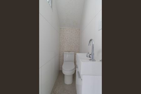 Casa à venda com 185m², 3 quartos e 4 vagasBanheiro de Serviço