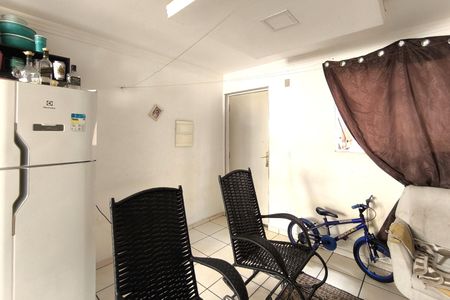 Apartamento à venda com 49m², 2 quartos e 1 vaga Apartamento à venda com 49m², 2 quartos e 1 vagaSala