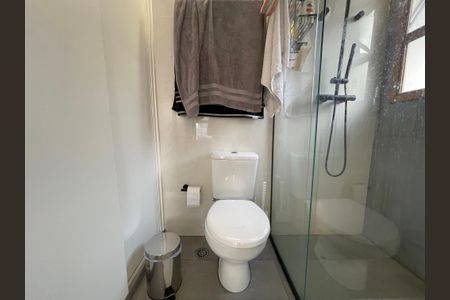 Apartamento para alugar com 38m², 1 quarto e sem vaga Apartamento para alugar com 38m², 1 quarto e sem vagaBanheiro