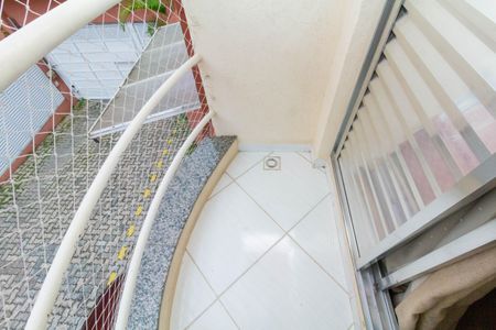 Casa de condomínio à venda com 67m², 2 quartos e 1 vaga Casa de condomínio à venda com 67m², 2 quartos e 1 vagaVaranda