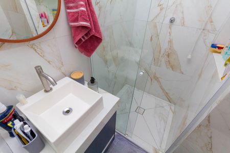 Casa de condomínio à venda com 67m², 2 quartos e 1 vaga Casa de condomínio à venda com 67m², 2 quartos e 1 vagaBanheiro 1