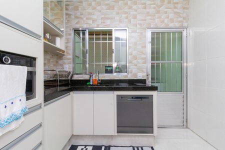 Casa de condomínio à venda com 67m², 2 quartos e 1 vaga Casa de condomínio à venda com 67m², 2 quartos e 1 vagaCozinha