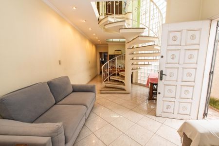 Casa à venda com 164m², 3 quartos e 4 vagas Casa à venda com 164m², 3 quartos e 4 vagasSala