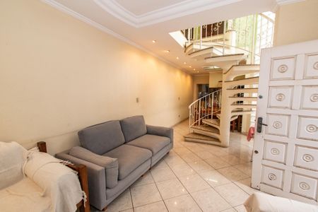 Casa à venda com 164m², 3 quartos e 4 vagas Casa à venda com 164m², 3 quartos e 4 vagasSala