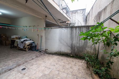 Casa à venda com 164m², 3 quartos e 4 vagas Casa à venda com 164m², 3 quartos e 4 vagasQuintal