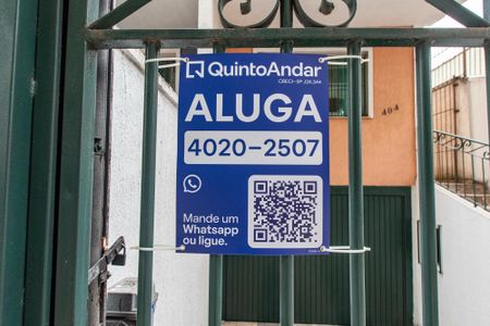 Casa à venda com 164m², 3 quartos e 4 vagas Casa à venda com 164m², 3 quartos e 4 vagasPlaca